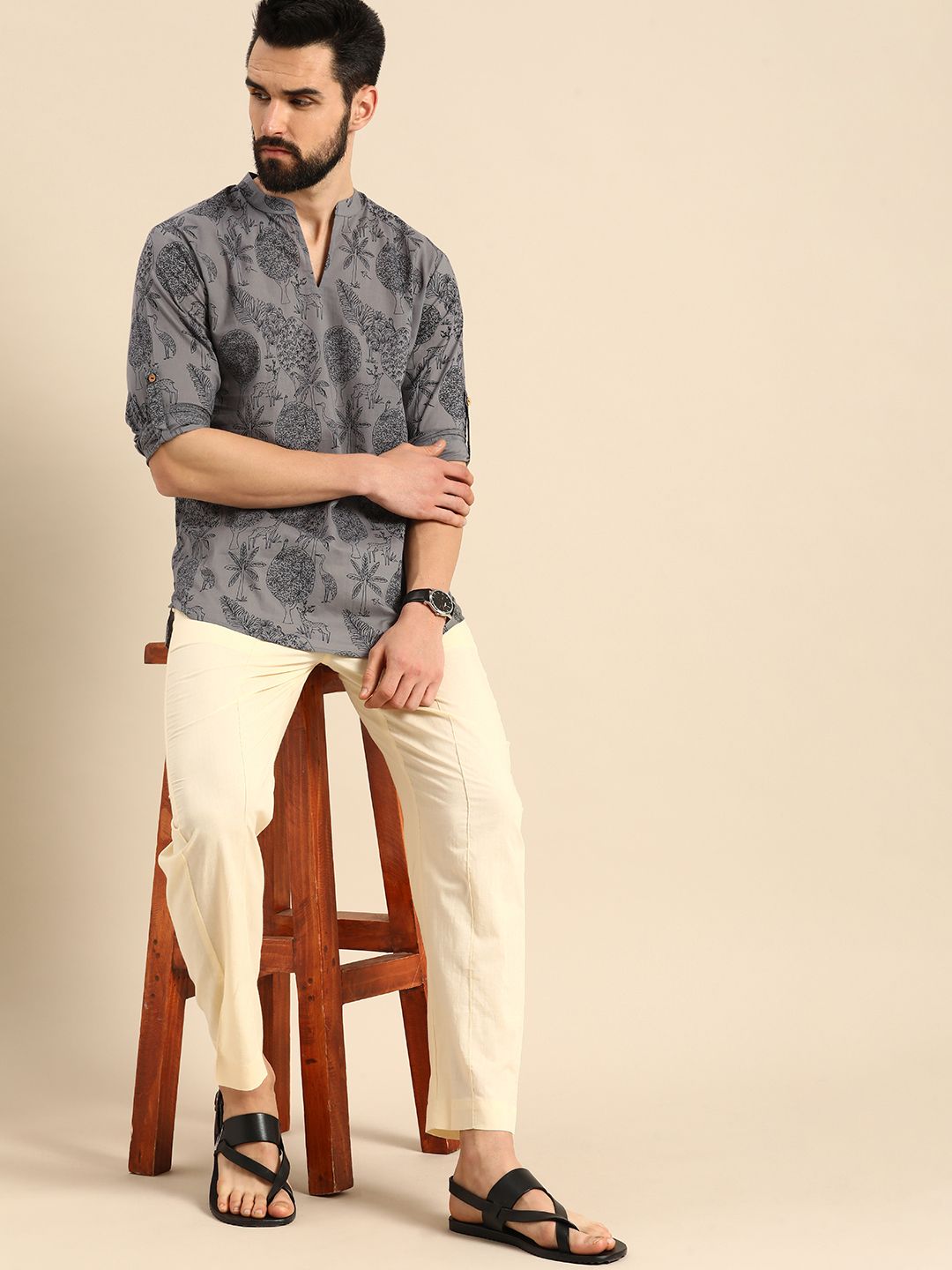 Men Grey Quirky Printed Cotton Short Kurta