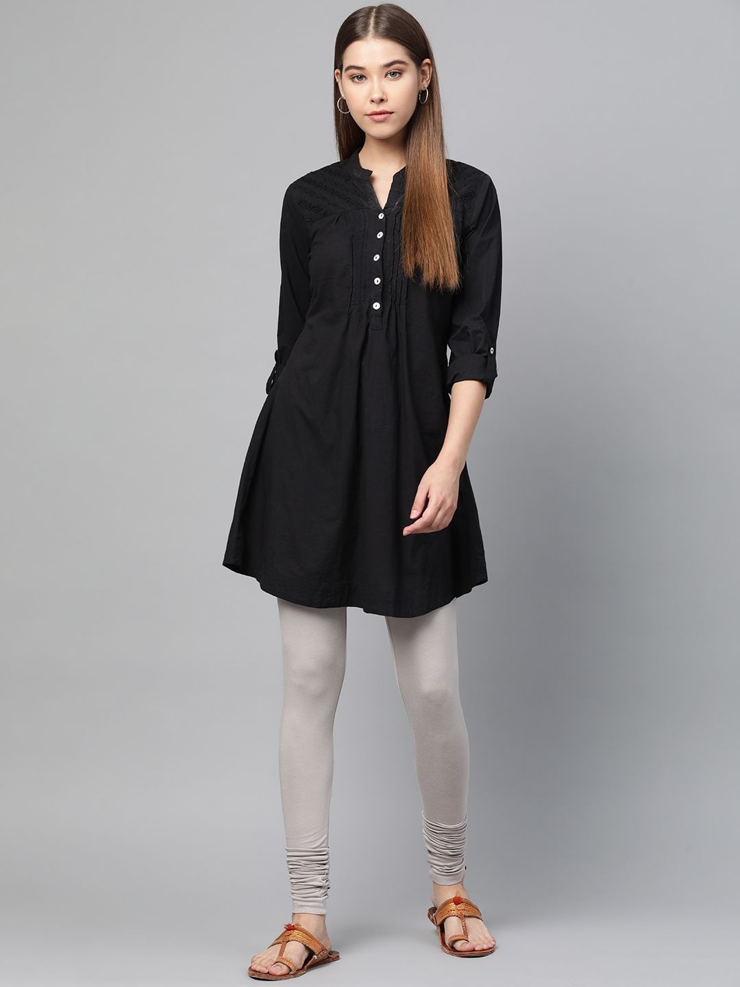 Women Silver Solid Churidar Leggings