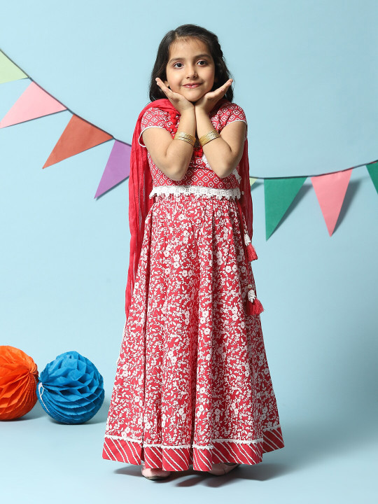 Girls Printed Lehenga & Blouse With Dupatta